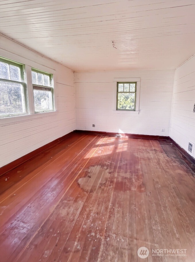 2900 Alexson Road Property Photo 4