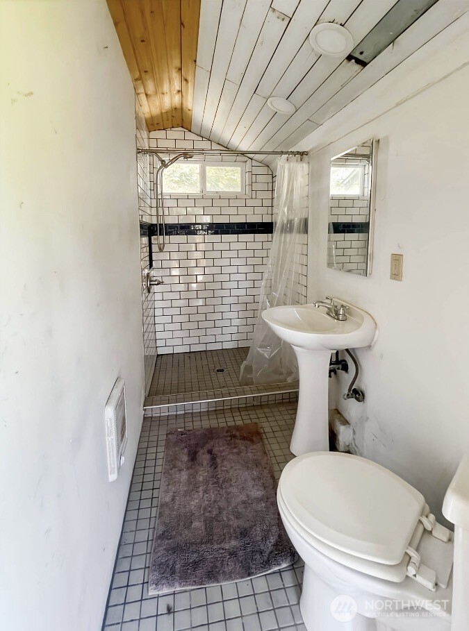 2900 Alexson Road Property Photo 14
