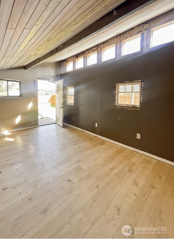 2900 Alexson Road Property Photo 17