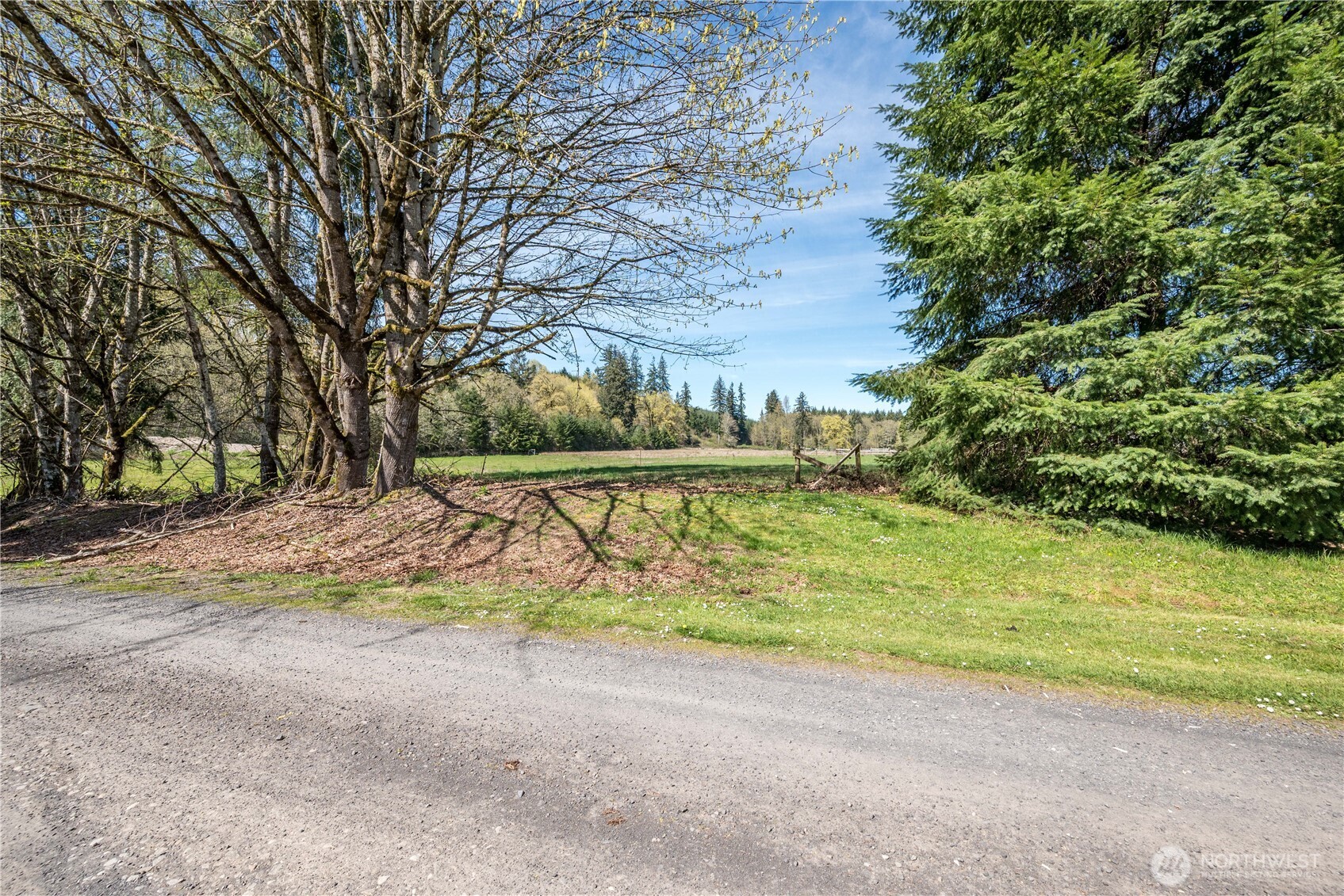 100 Magpie Drive Property Photo 9