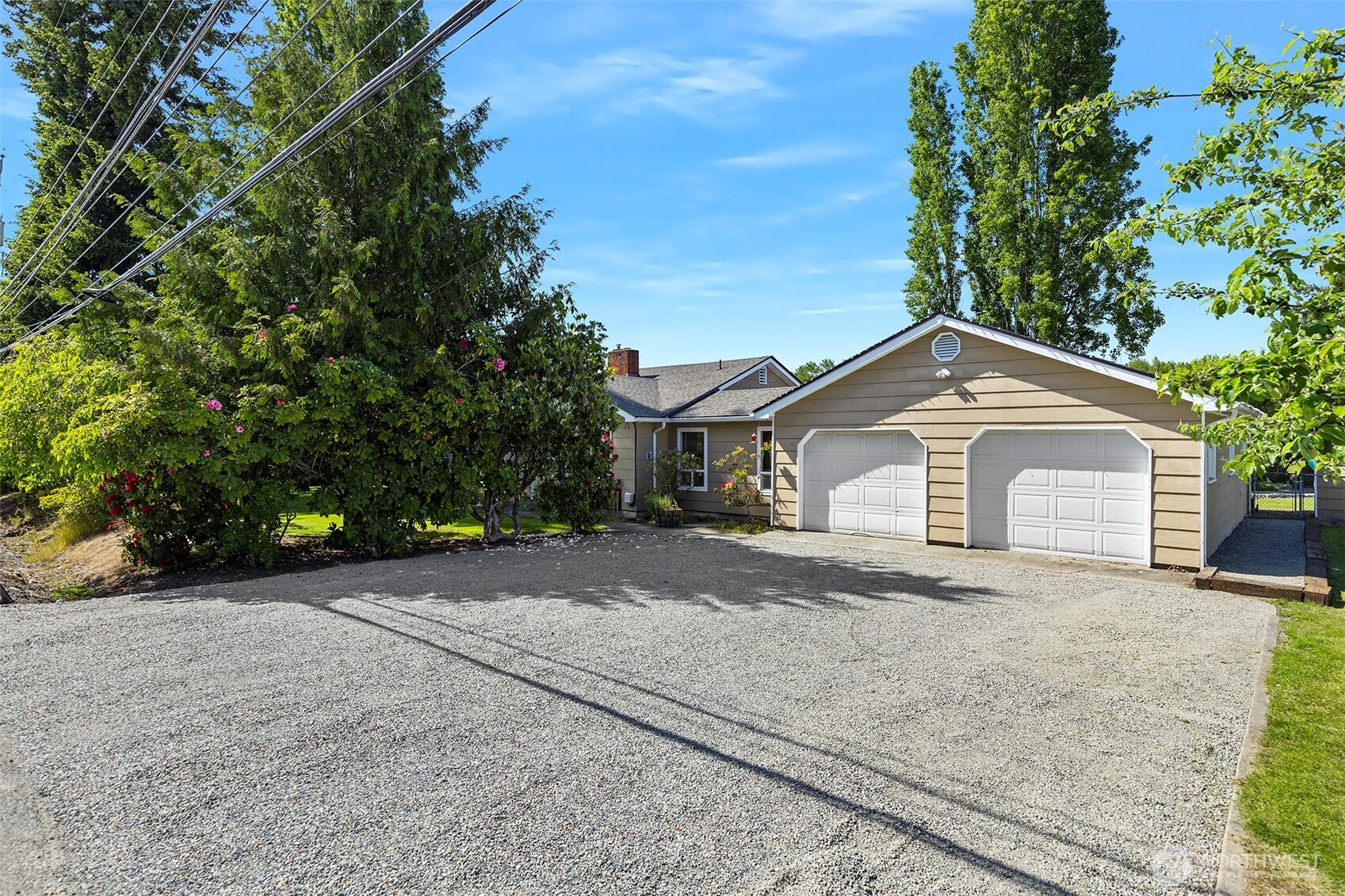 3409 104th Street Property Photo 3