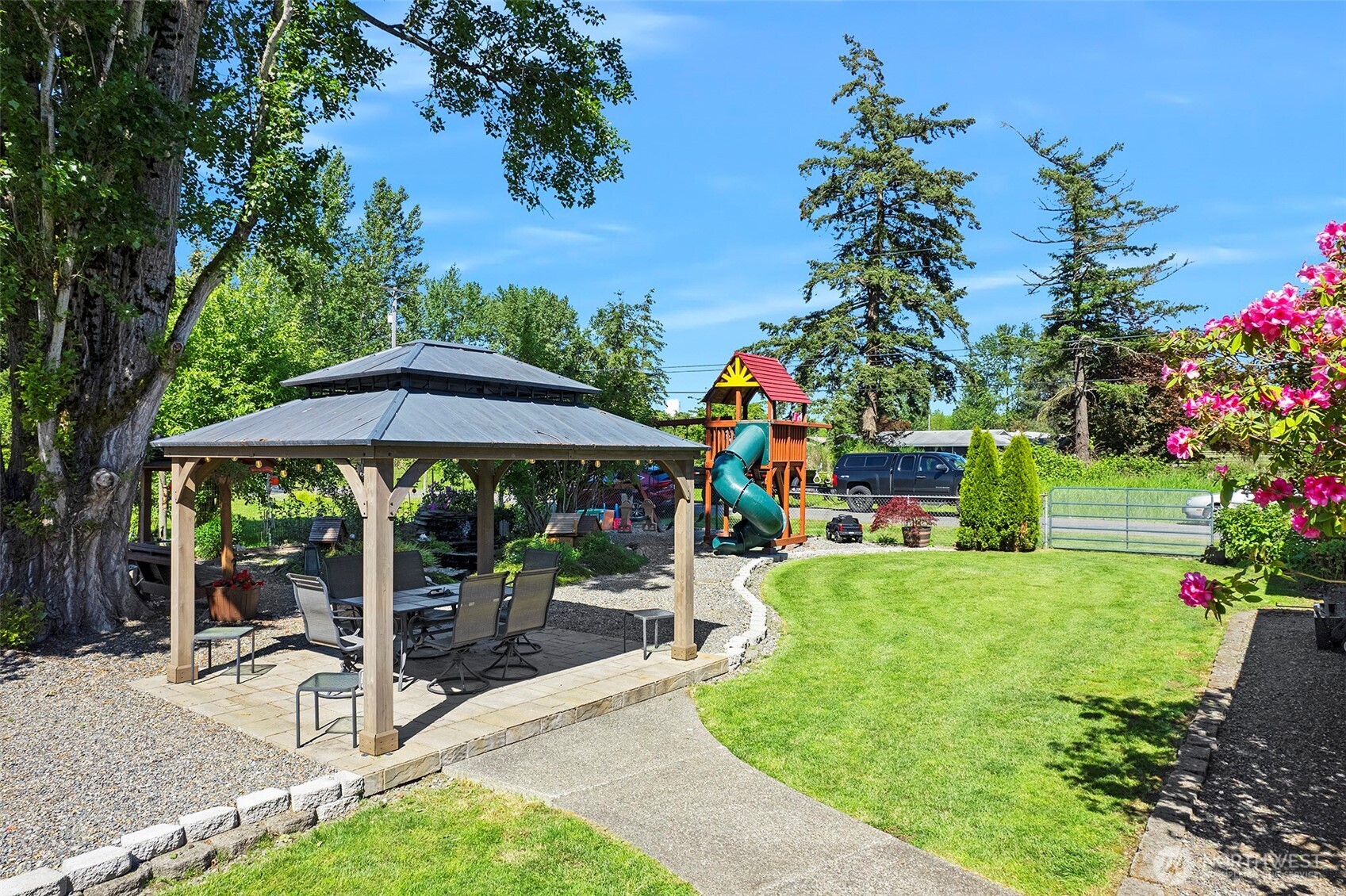 3409 104th Street Property Photo 5