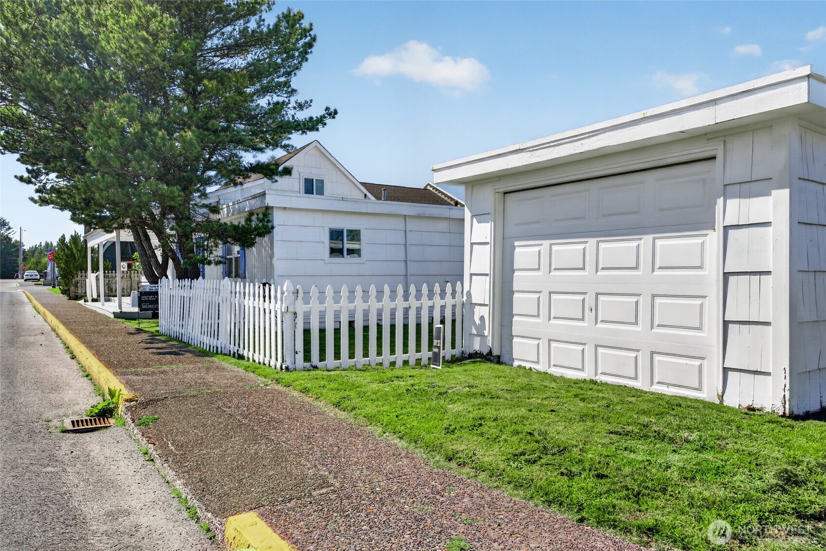106 5th Street Property Photo 5