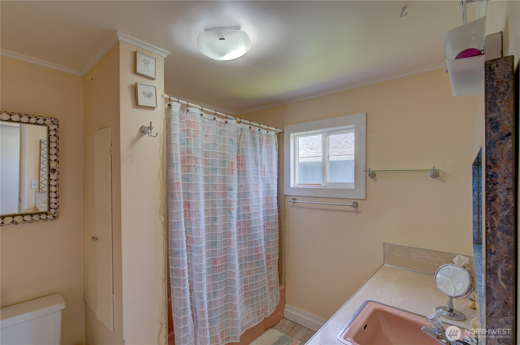 106 5th Street Property Photo 15