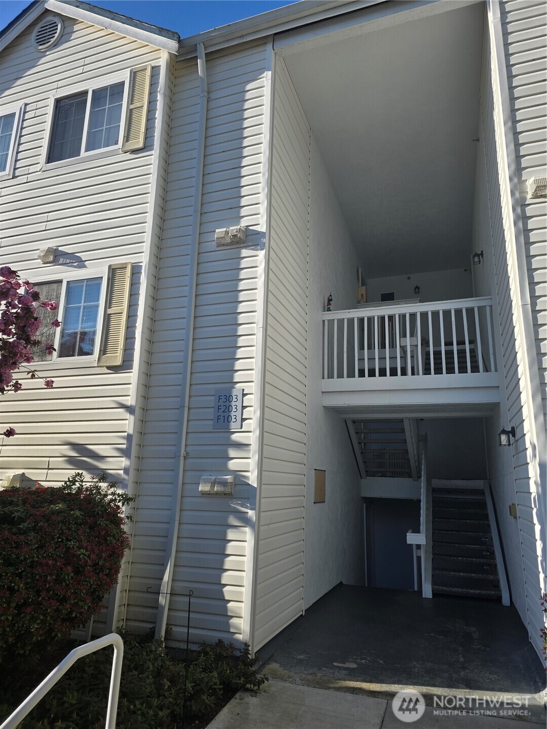 11002 Se Petrovitsky Road F103 Property Photo 2