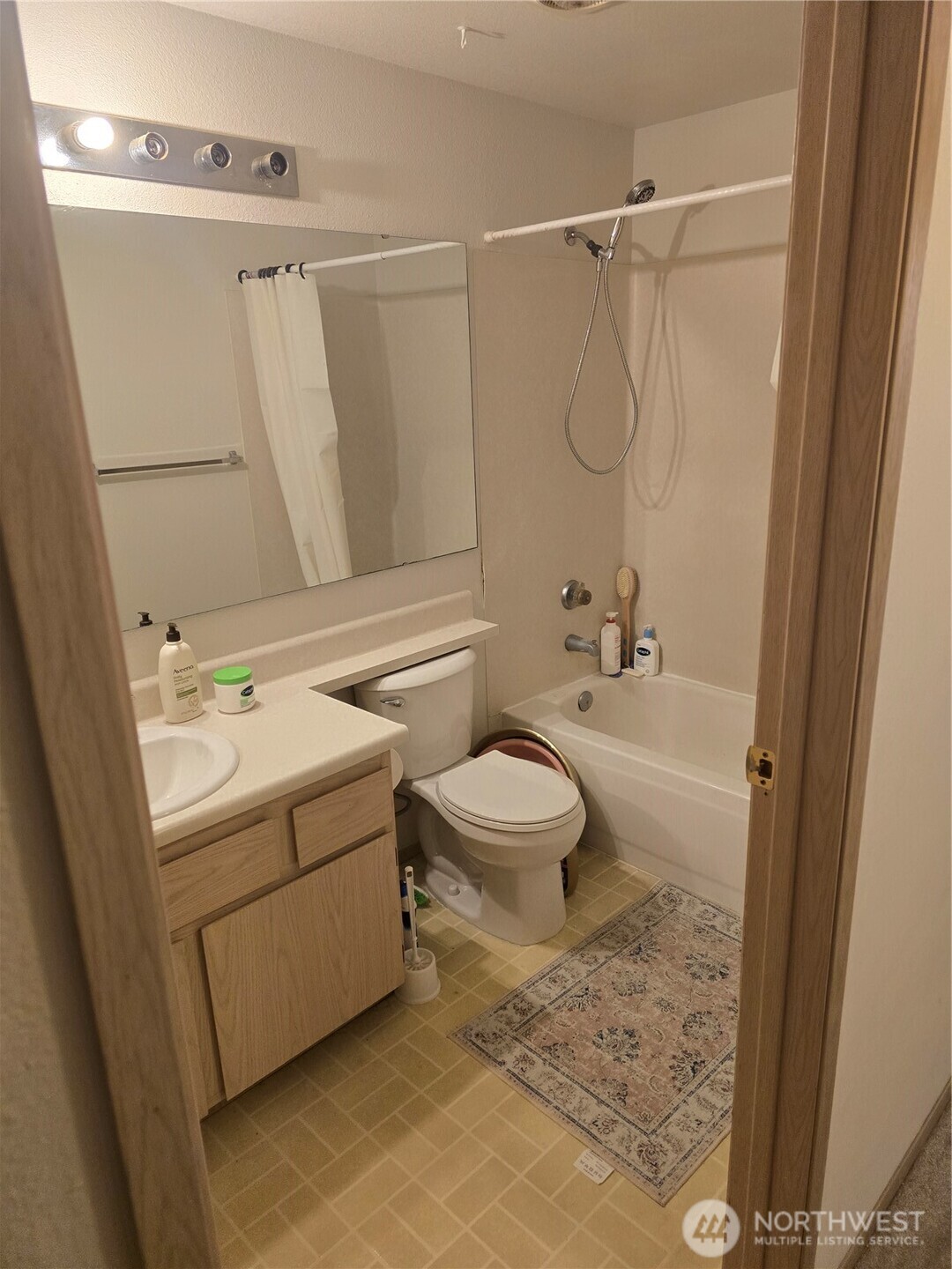 11002 Se Petrovitsky Road F103 Property Photo 15