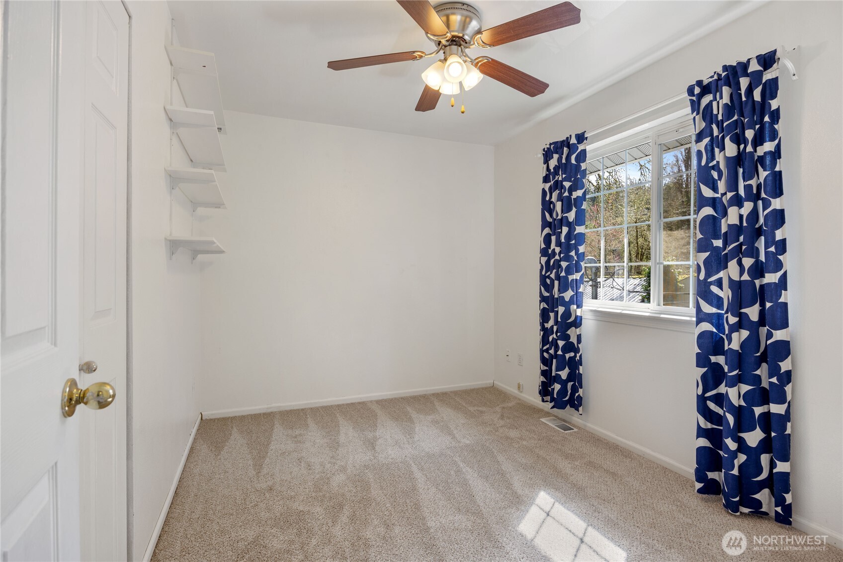 2275 Northlake Way Property Photo 29