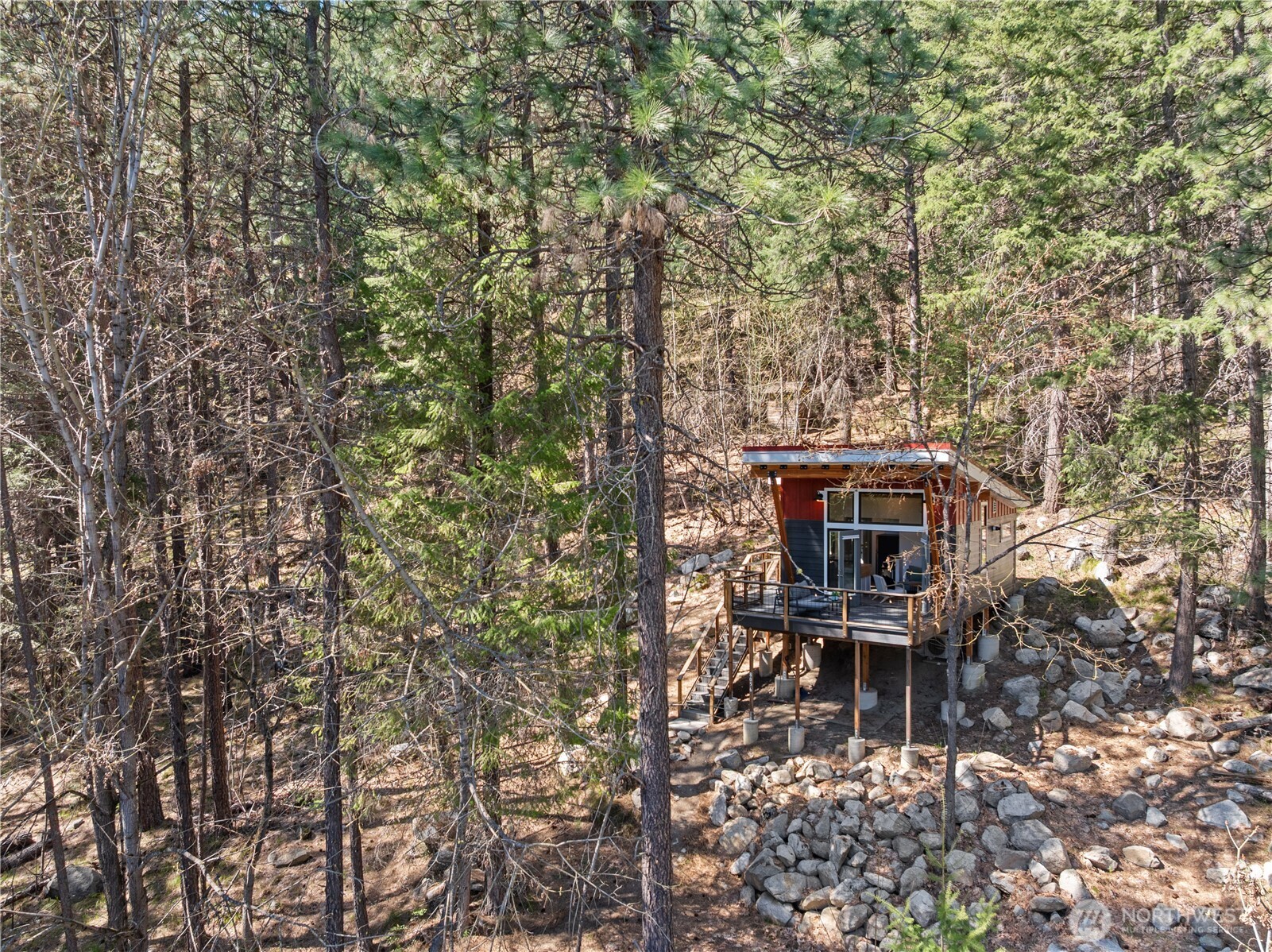 8056 Bayne Road Property Photo 2
