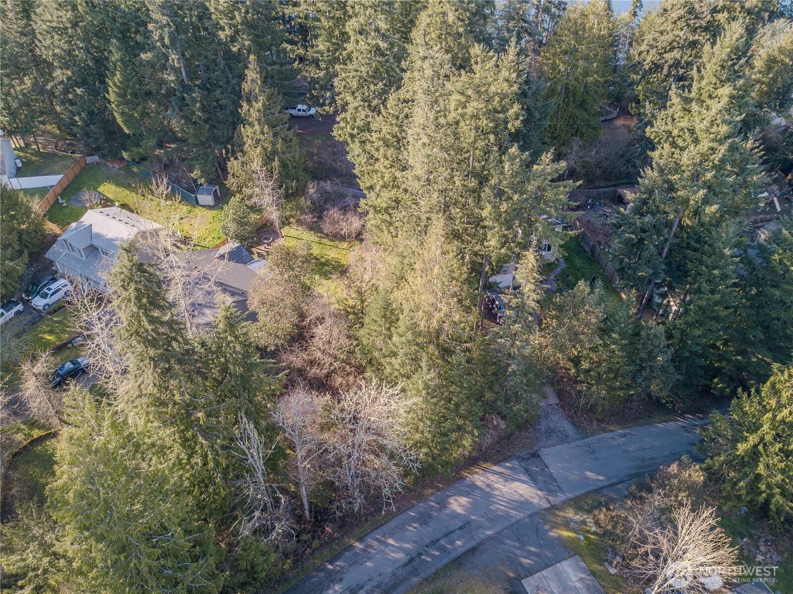 22025 Blue Water Drive Property Photo 5