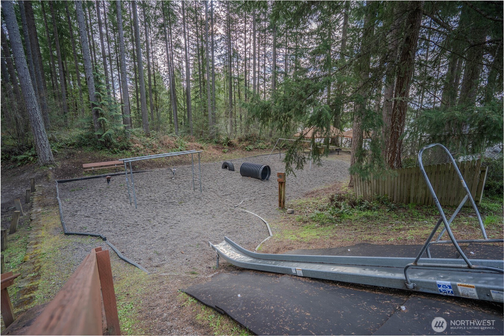 22025 Blue Water Drive Property Photo 8