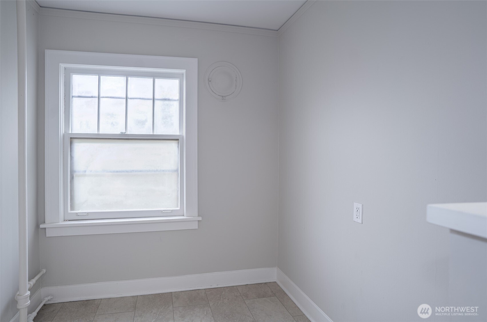 1605 E Olive Street 307 Property Photo 5