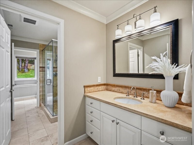 6158 162nd Place Property Photo 26