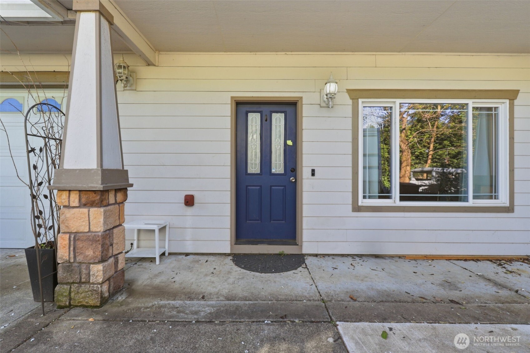 2025 Sw 6th Avenue Property Photo 2