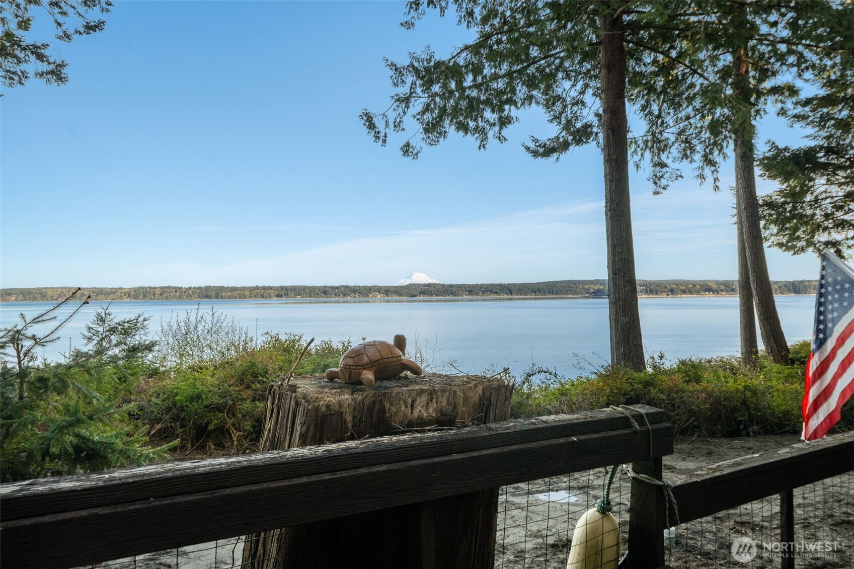 362 E Pointes Drive Property Photo 10