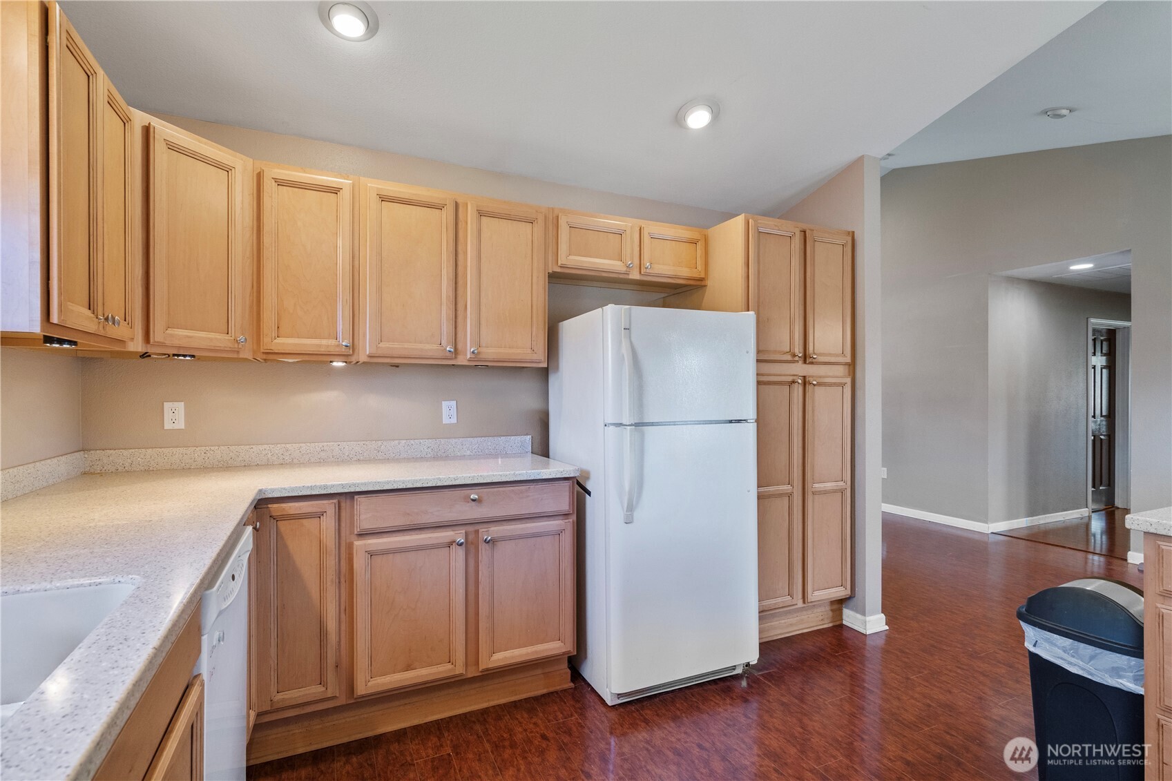 928 W Cherry Street Property Photo 13