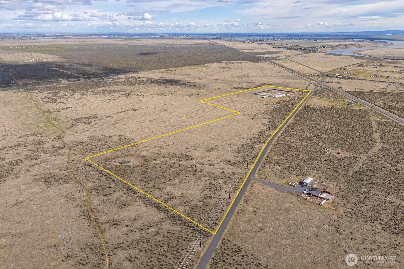 11061 Ne Neppel Road Property Photo 21
