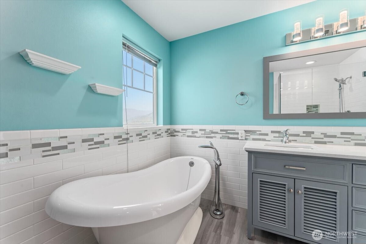 1190 Summit Boulevard Property Photo 19