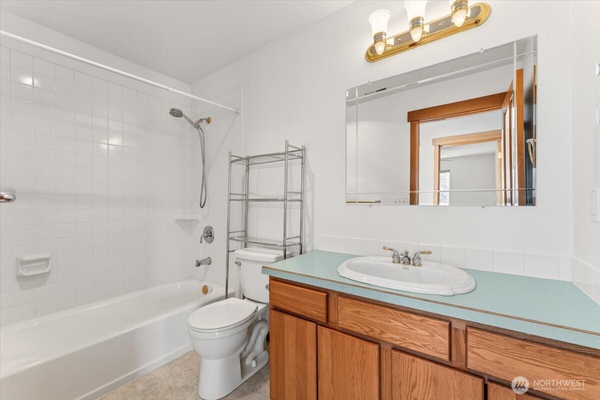 1190 Summit Boulevard Property Photo 23