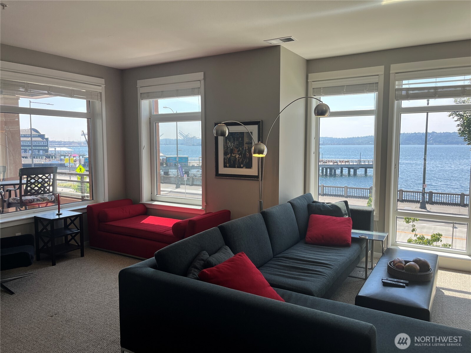 1950 Alaskan Way 227 Property Photo 5