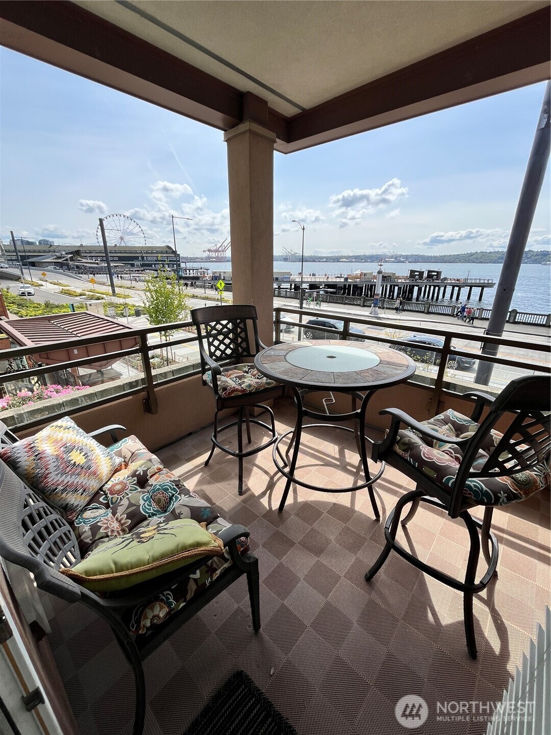 1950 Alaskan Way 227 Property Photo 11