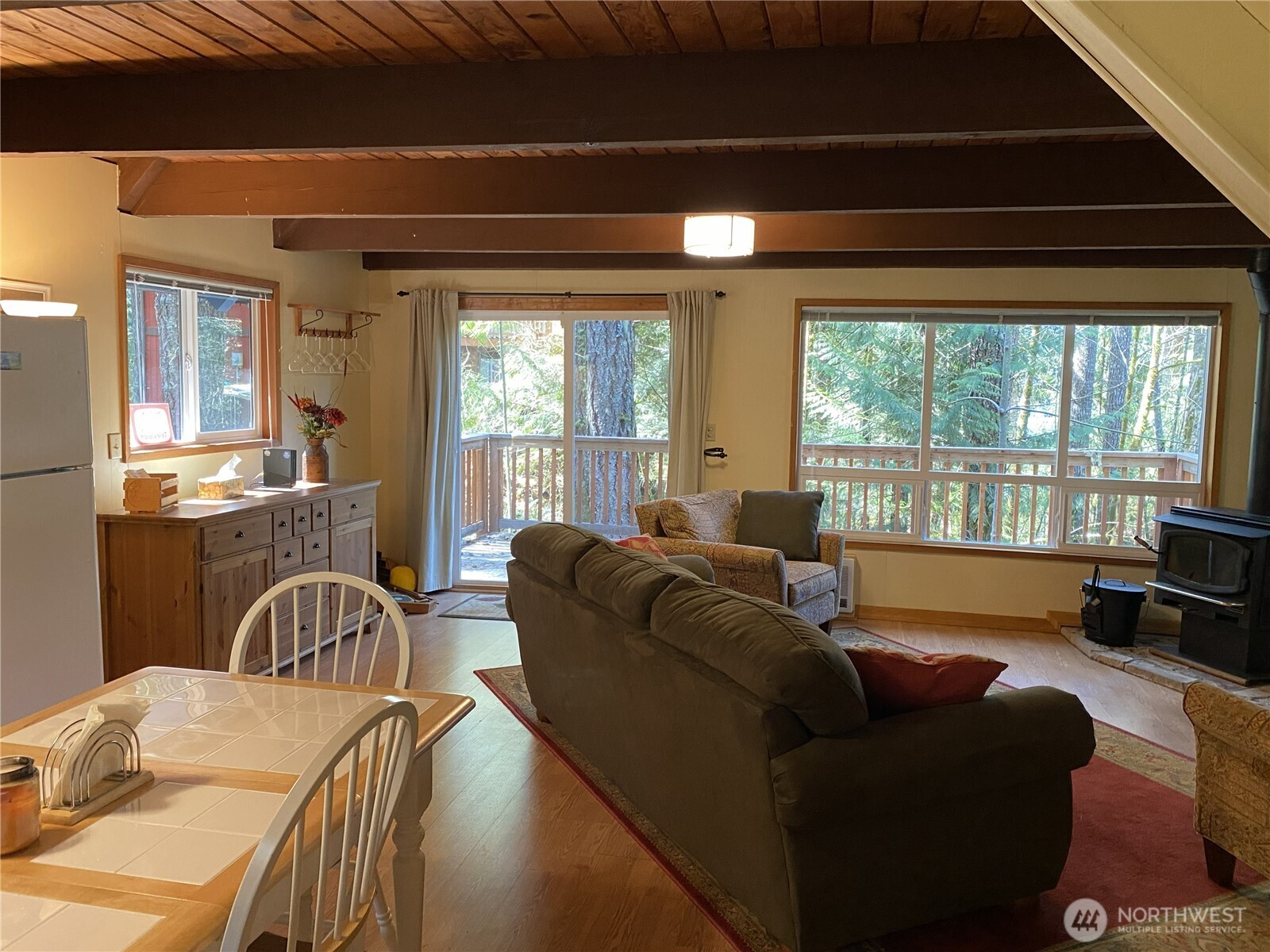 331 N Wynoochee Drive Property Photo 6