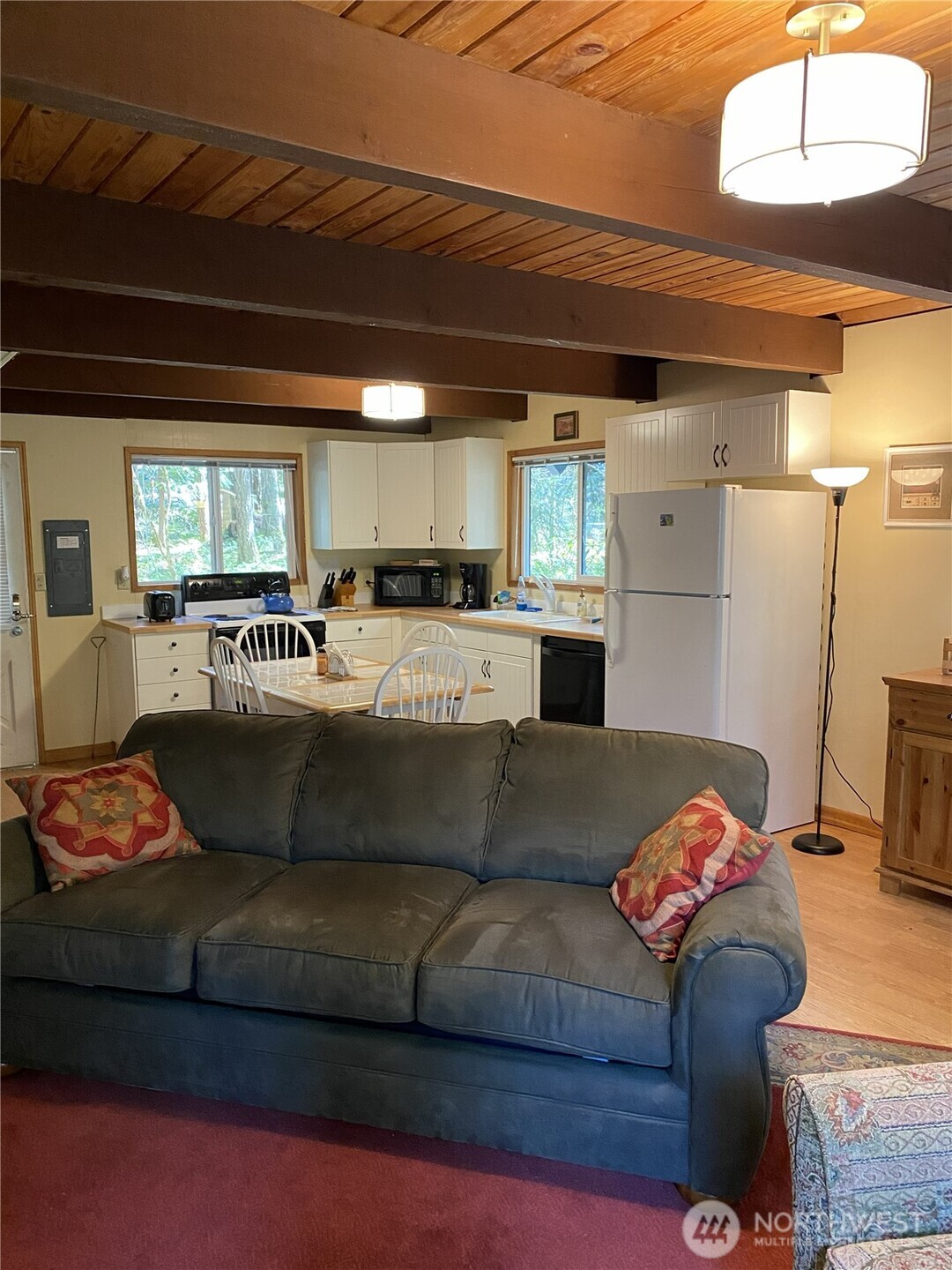 331 N Wynoochee Drive Property Photo 7
