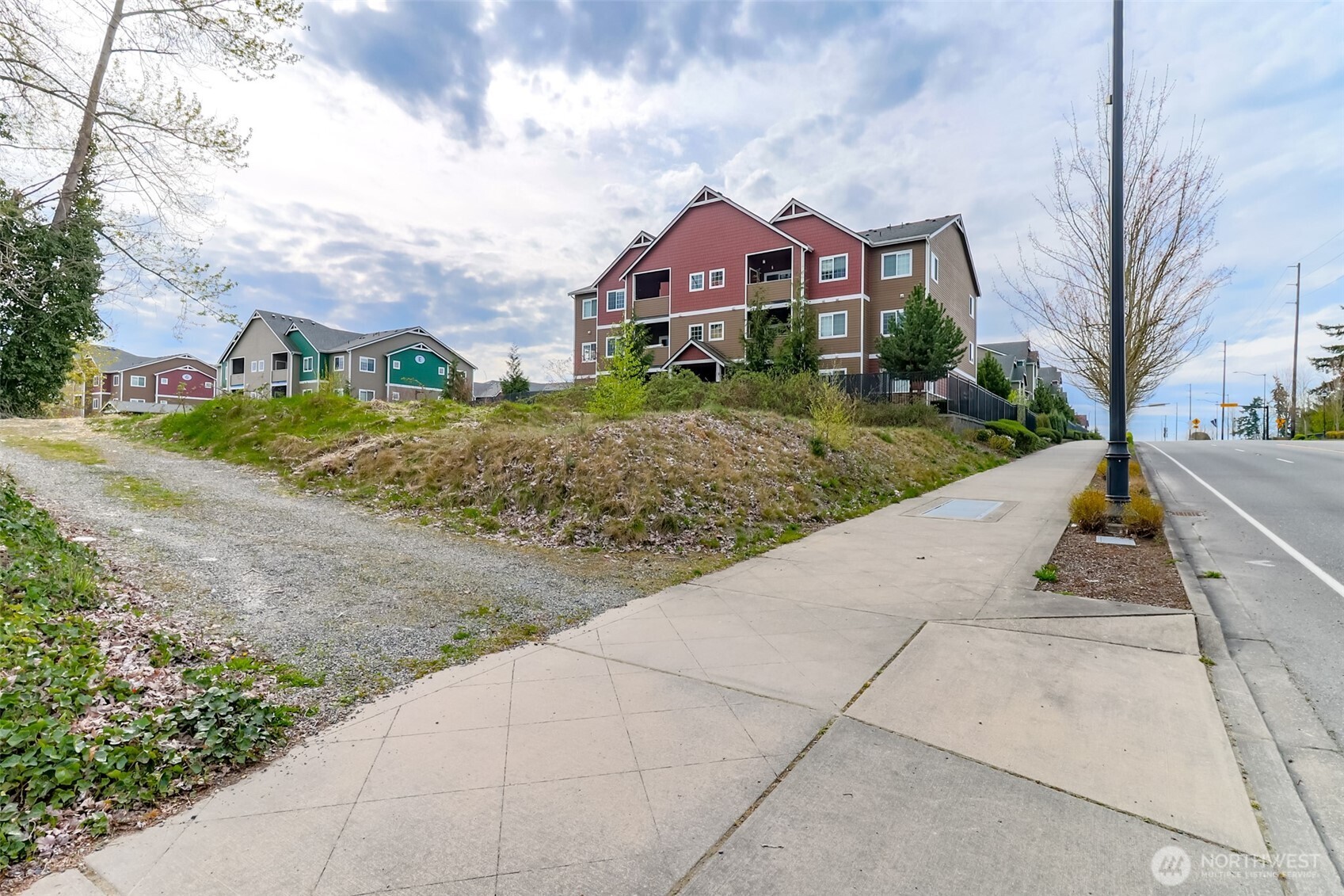 1725 Meridian Avenue Property Photo 8