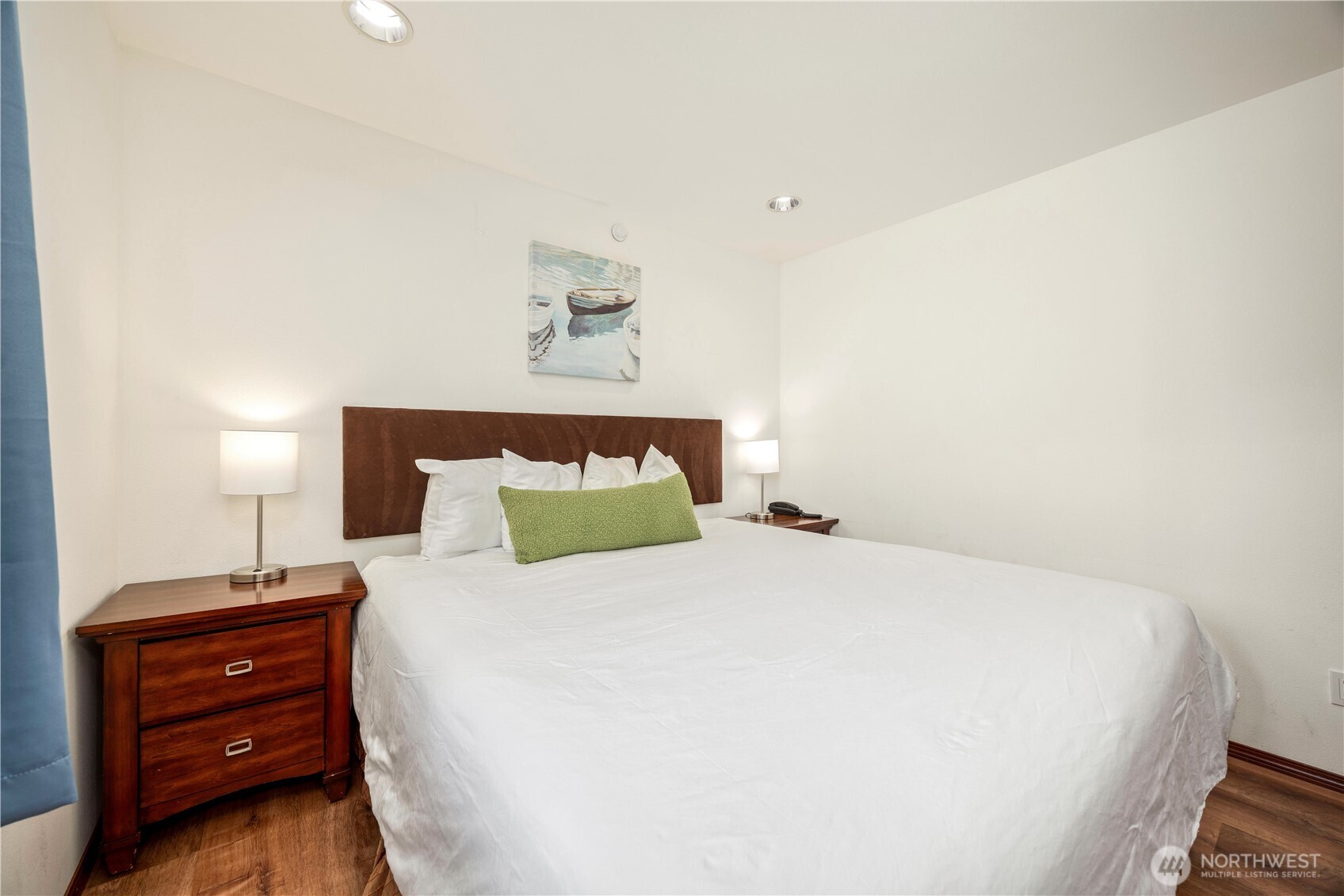 322 W Woodin Avenue 632 Property Photo 3