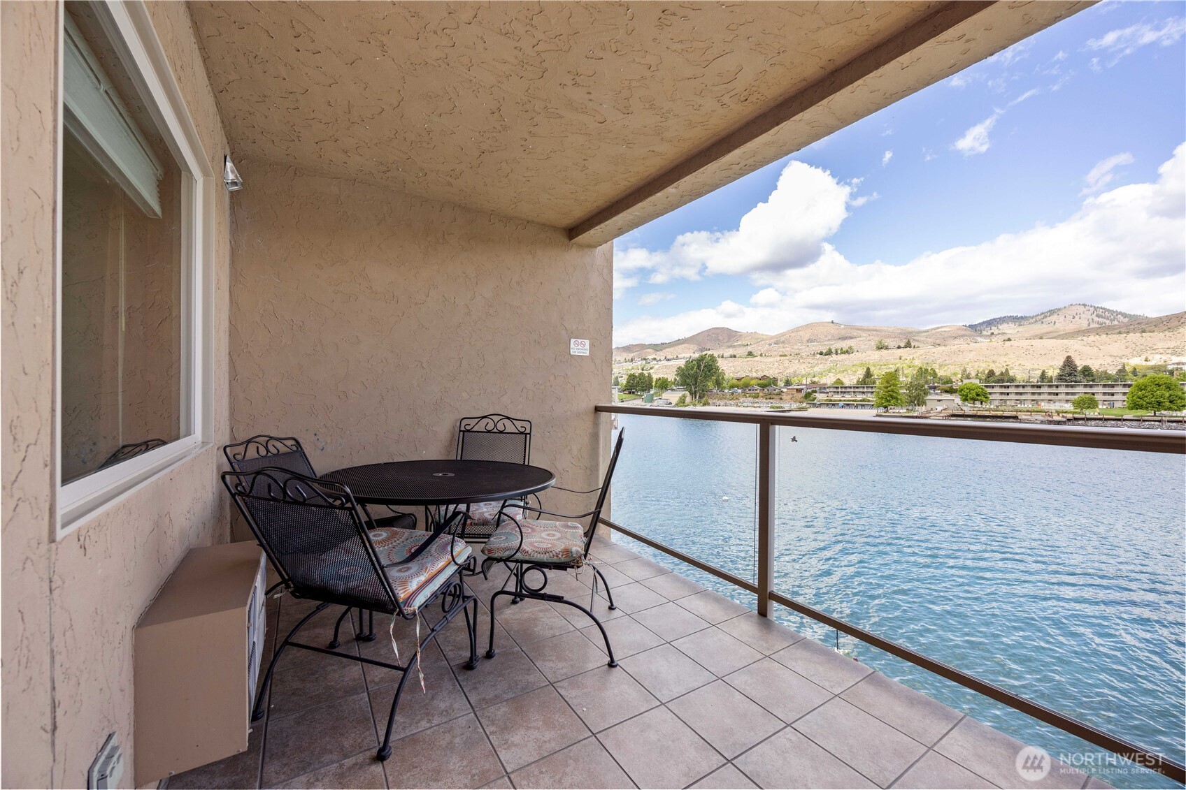 322 W Woodin Avenue 632 Property Photo 19