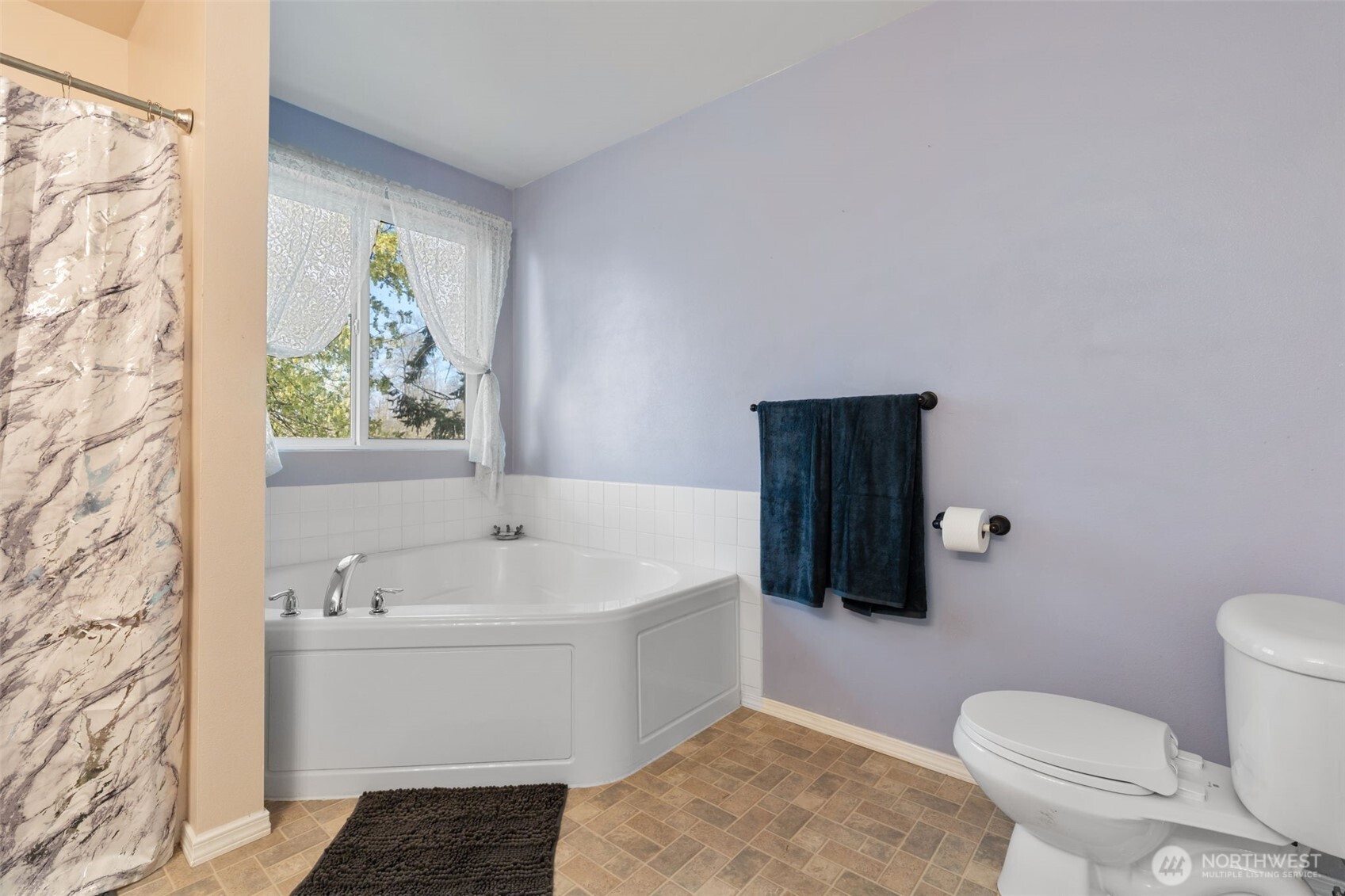 305 Denny Way Property Photo 24