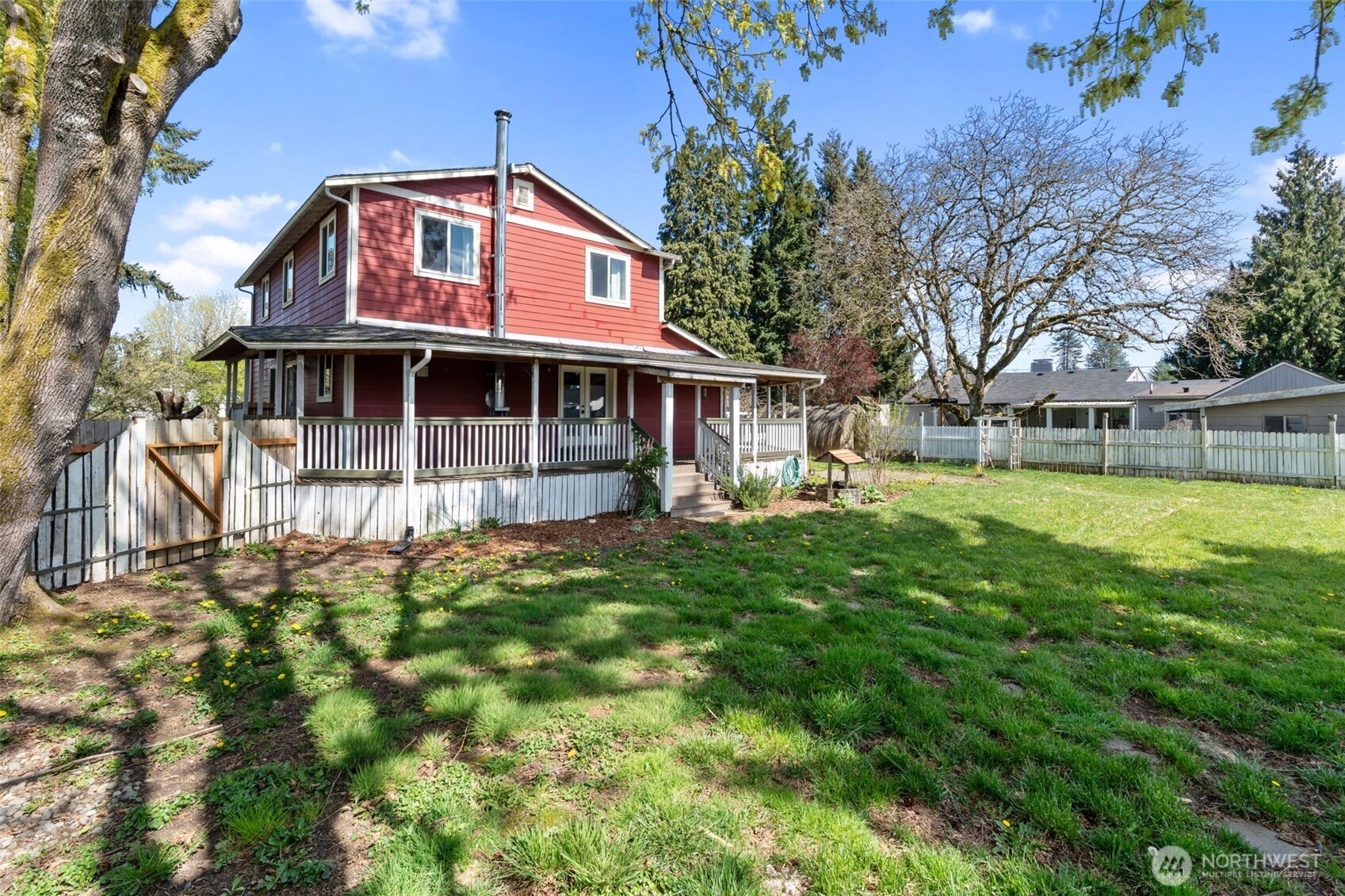 305 Denny Way Property Photo 32