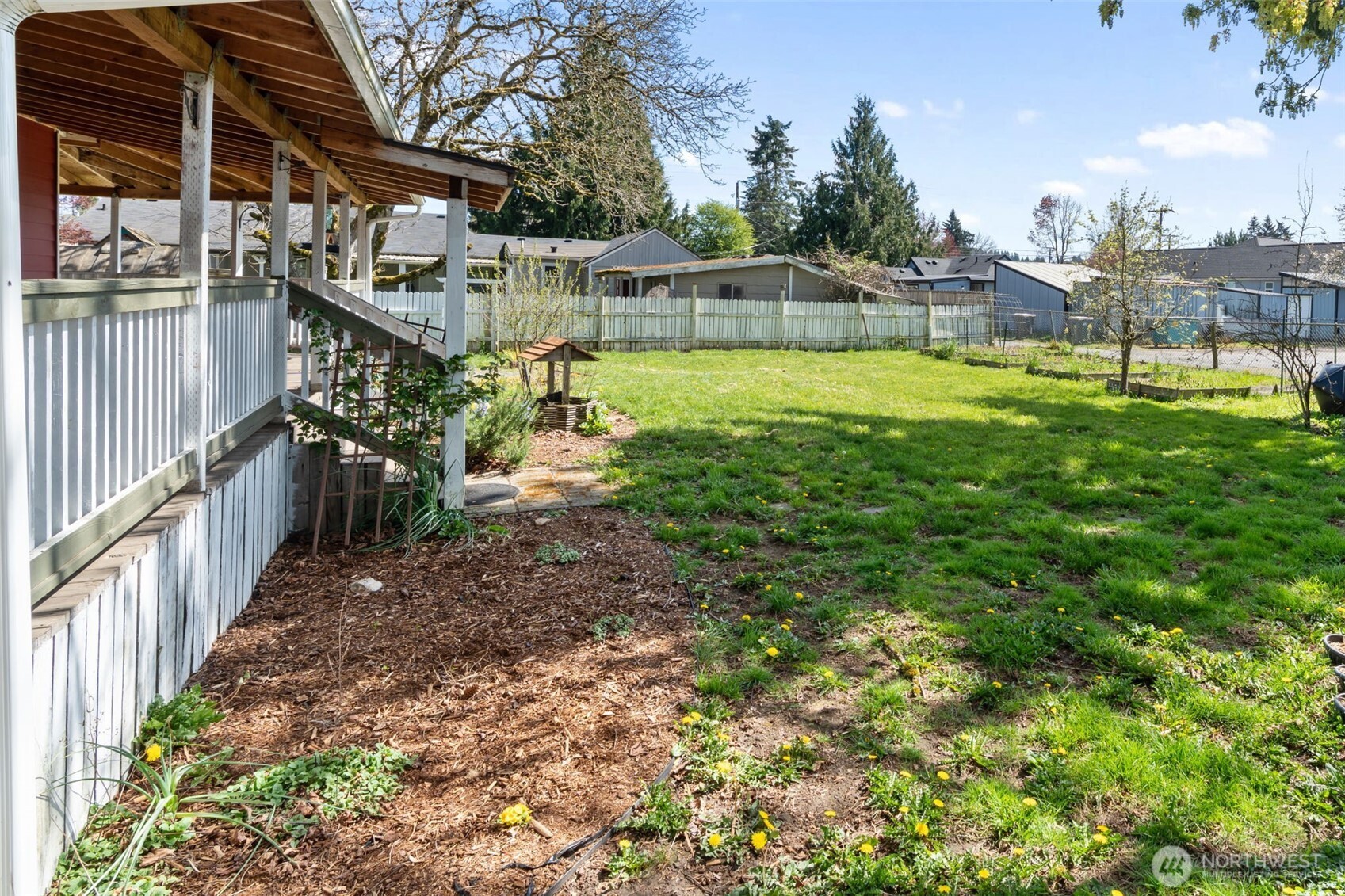 305 Denny Way Property Photo 35