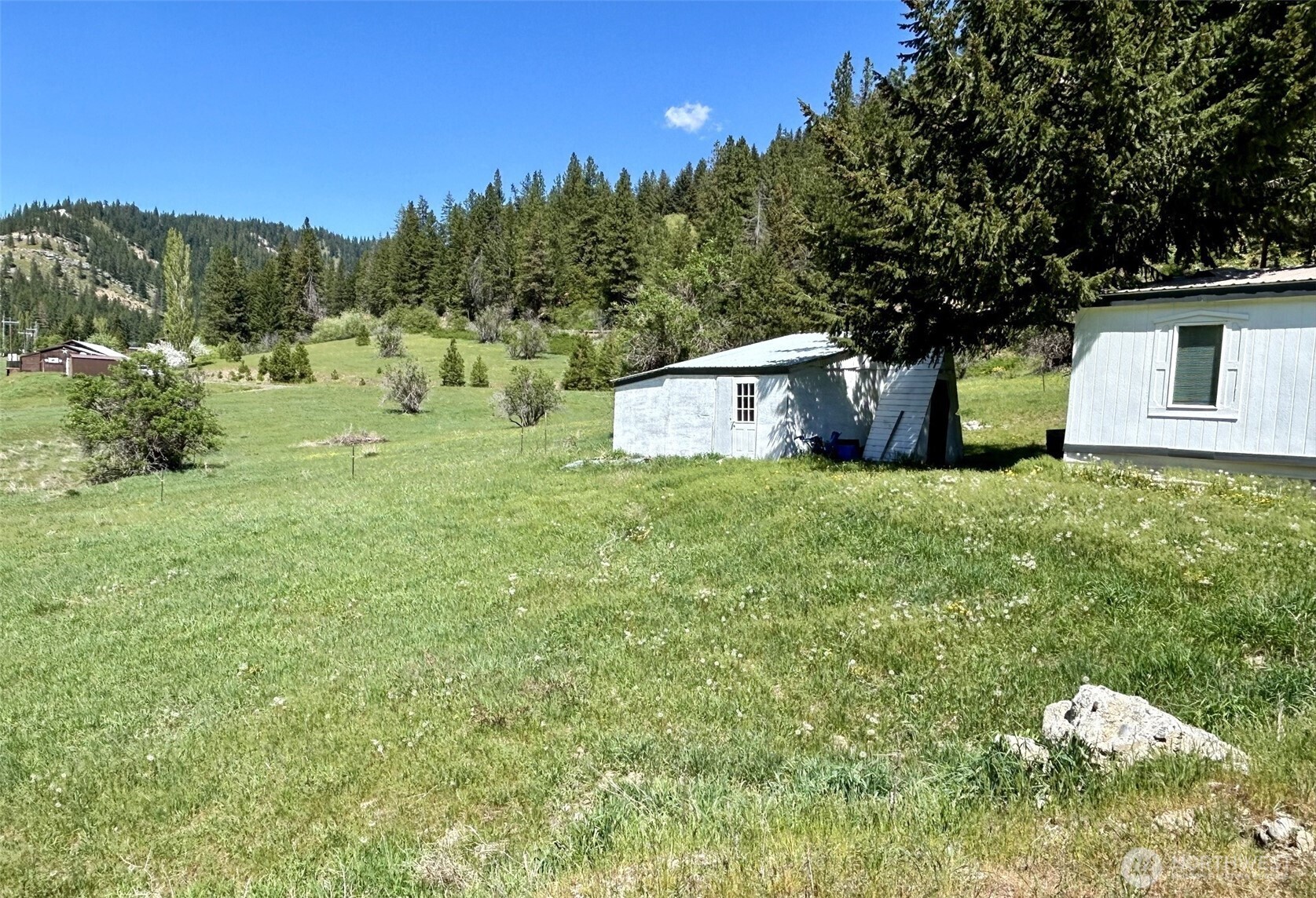 17490 Chumstick Highway Property Photo 4