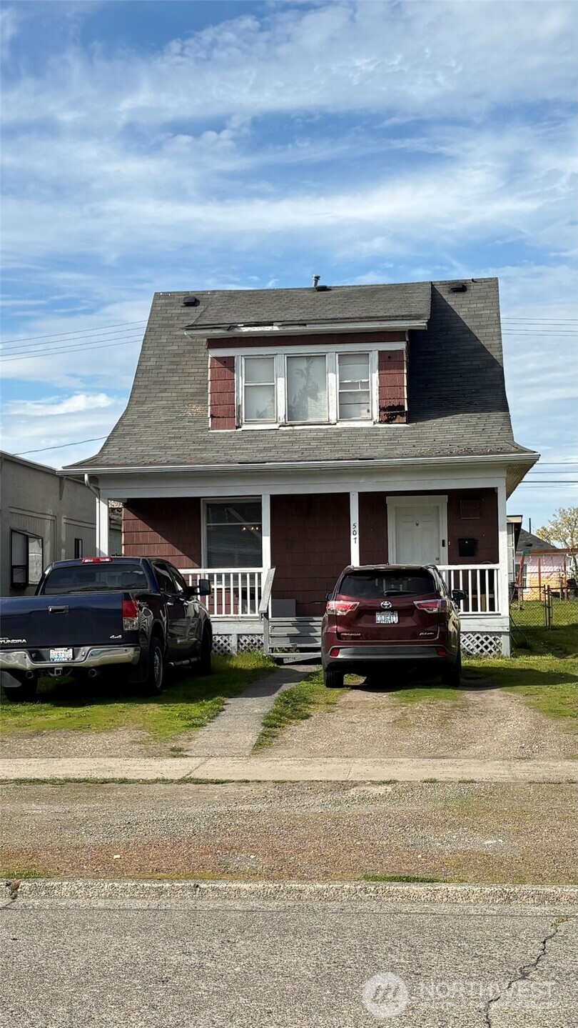 502 E Wright Avenue Property Photo 6