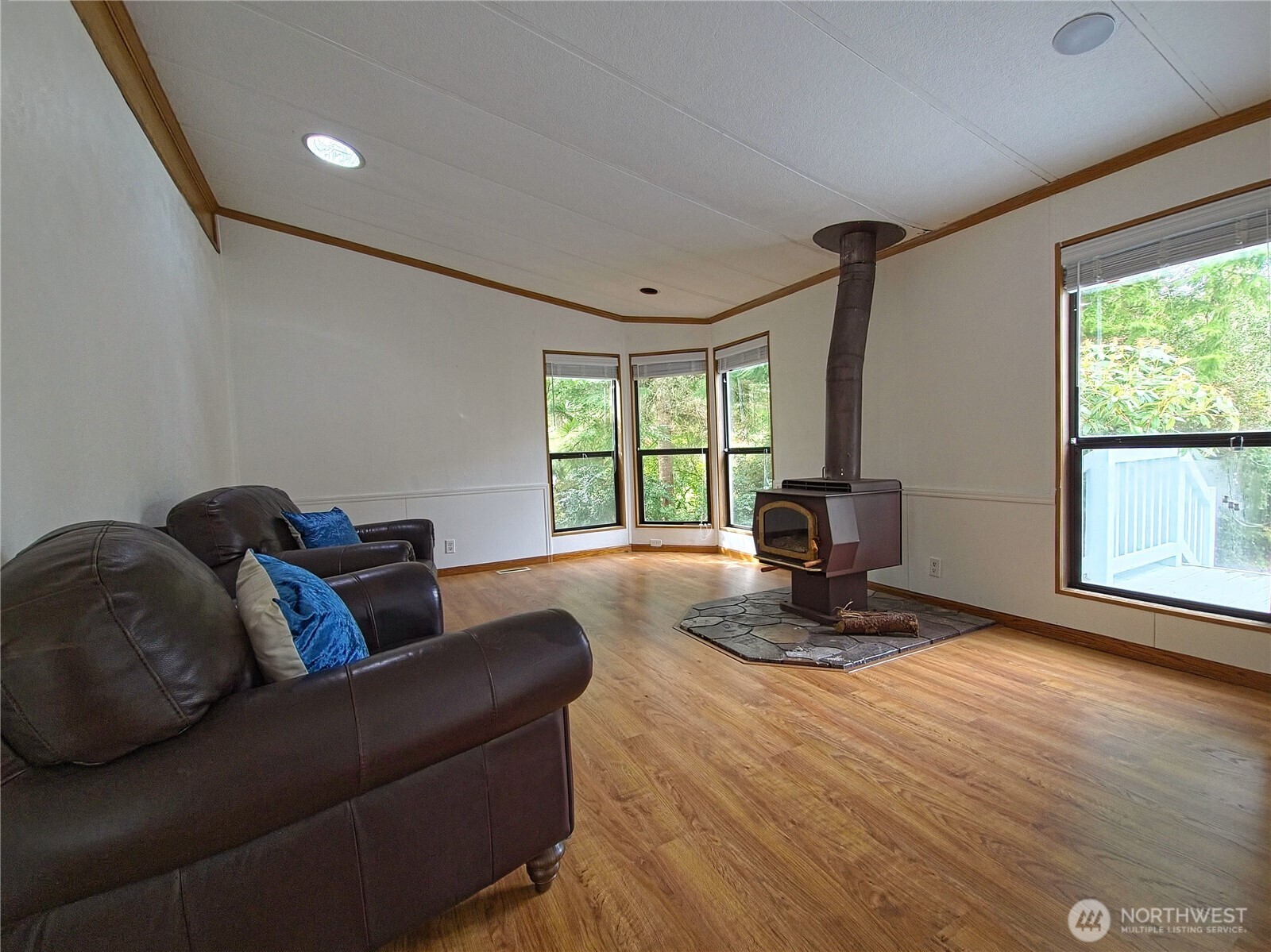 1301 321st Property Photo 6