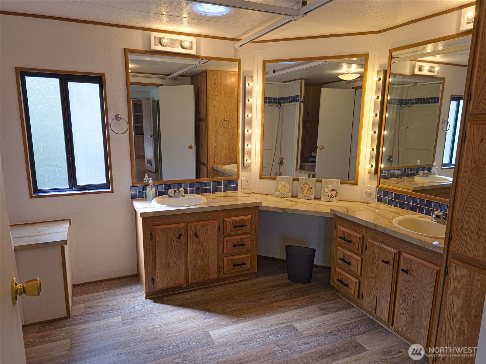 1301 321st Property Photo 14