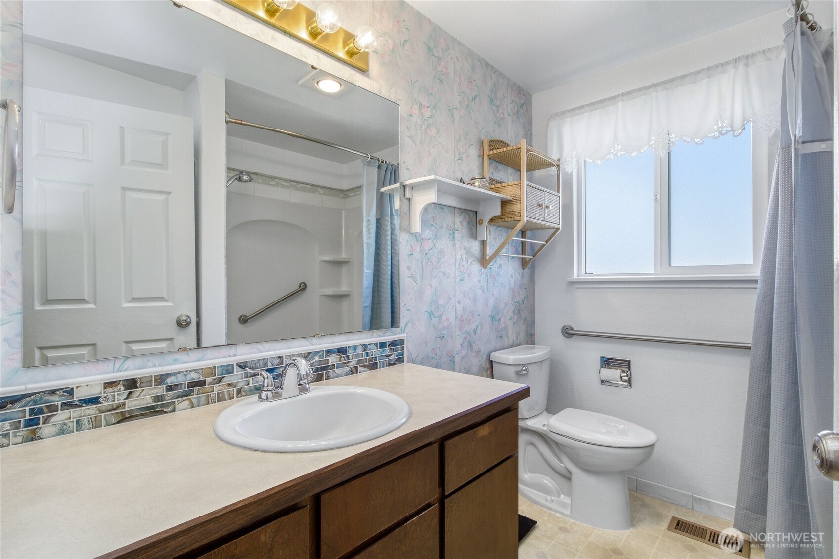 1521 Se Freedom Place Property Photo 11