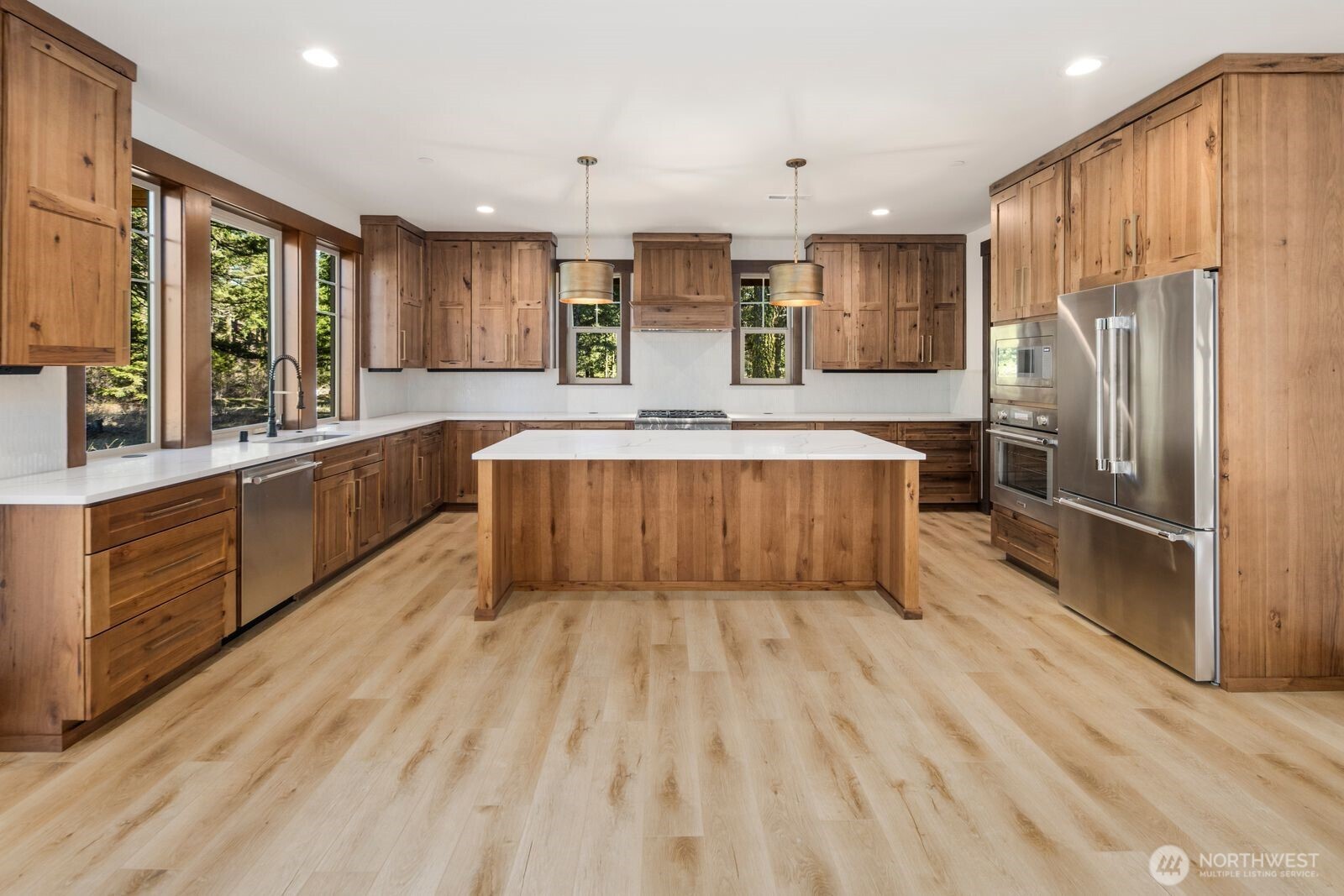 250 Wanawish Loop Property Photo 8