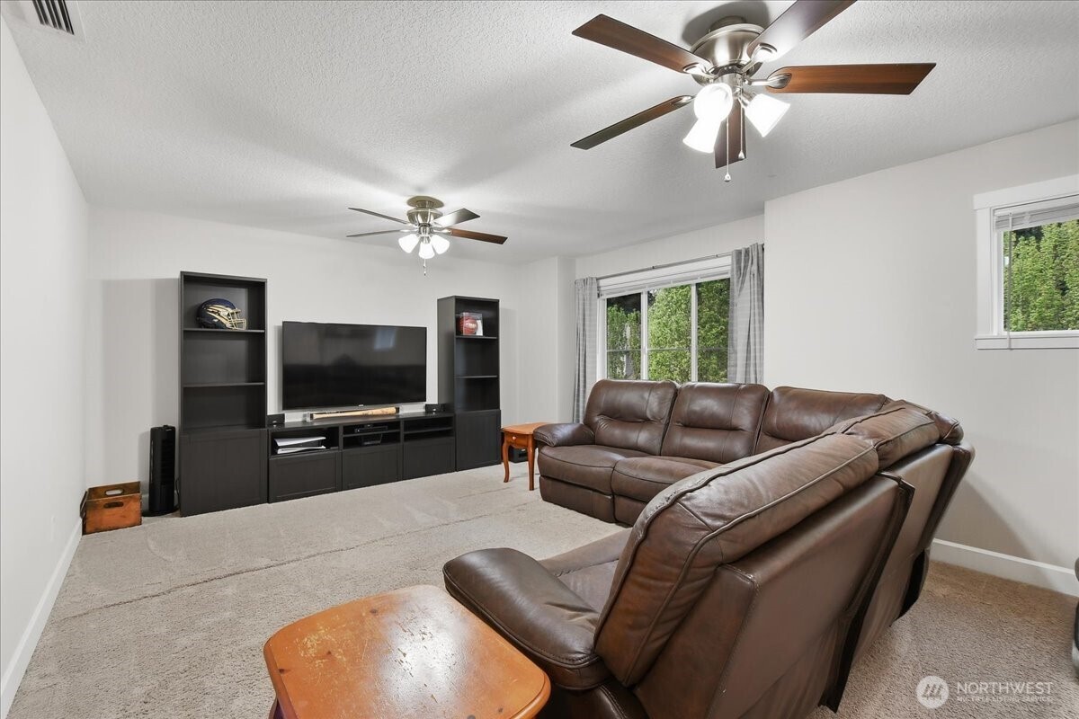 10512 Ne 156th Avenue Property Photo 33