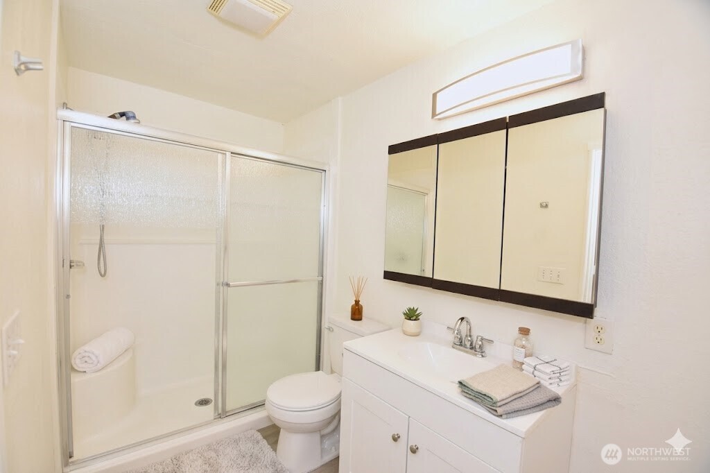 2629 Rucker Ave. 3 Property Photo 7