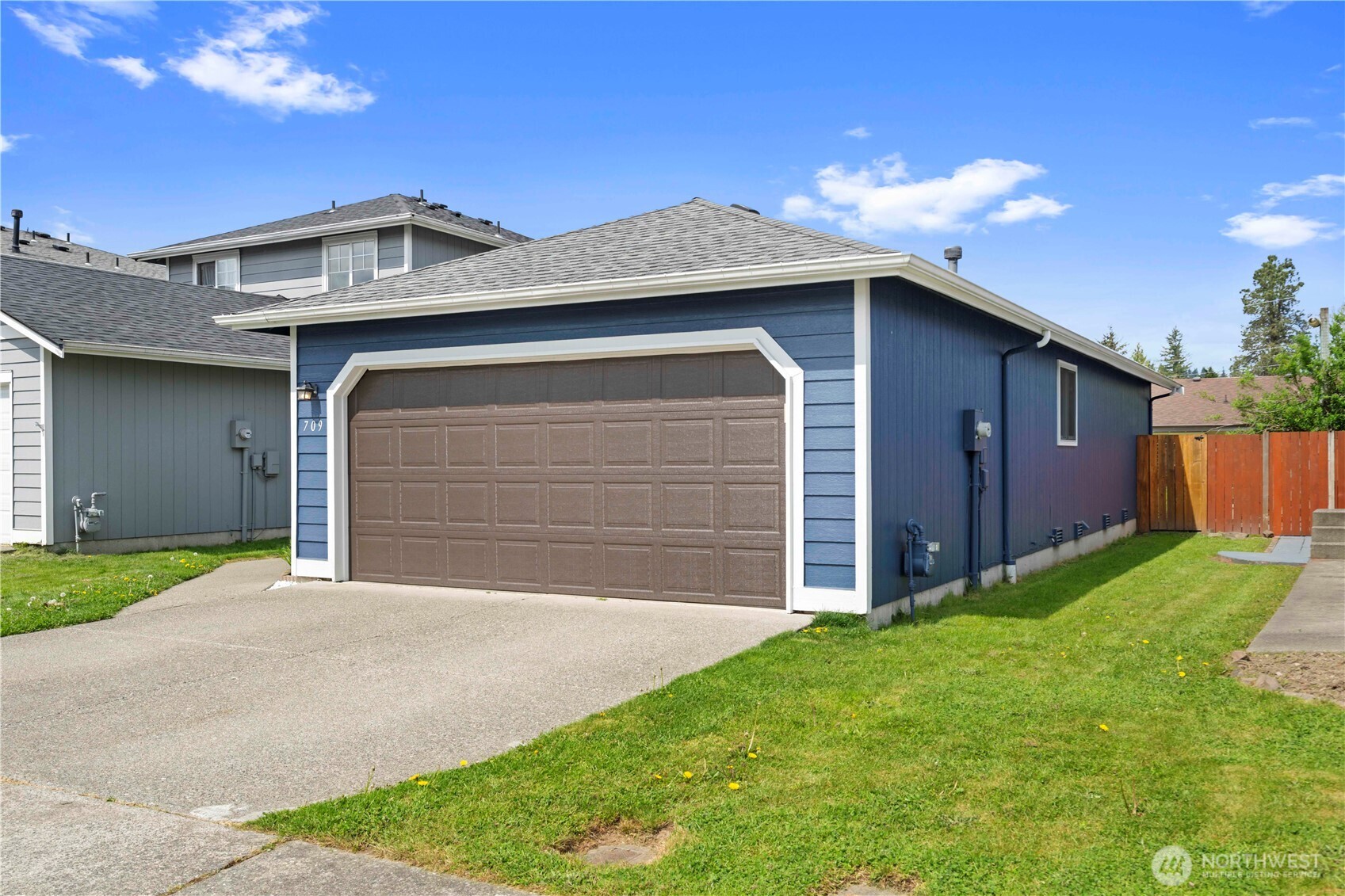 709 Lois Lane Property Photo 17