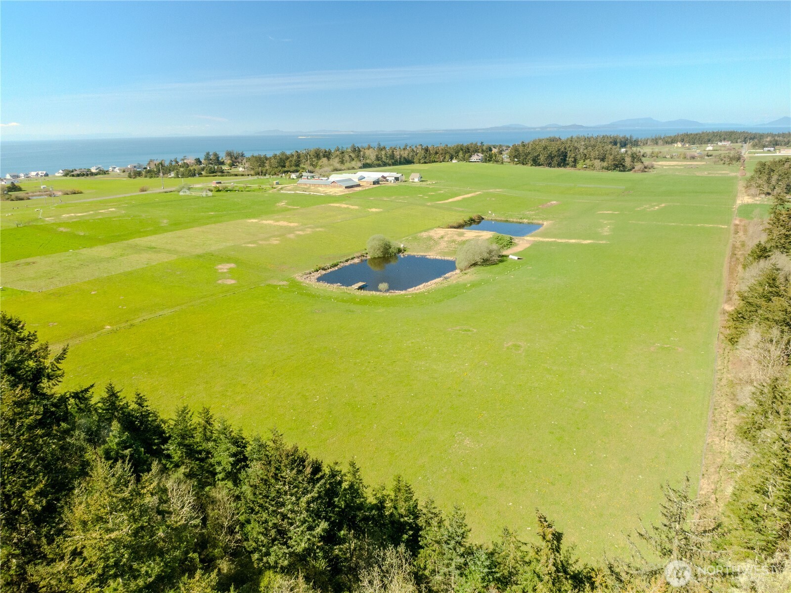 886 North West Beach Road Property Photo 4
