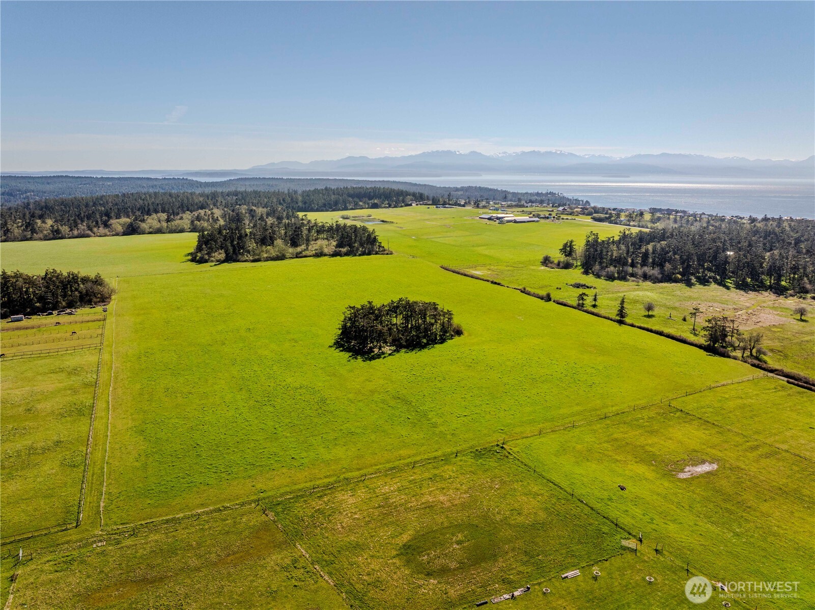 886 North West Beach Road Property Photo 7