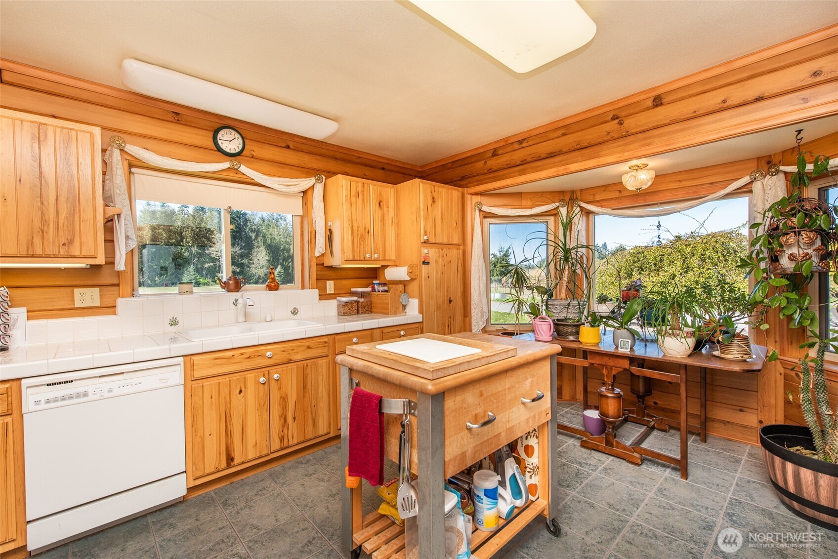 1688 Finn Hall Road Property Photo 6