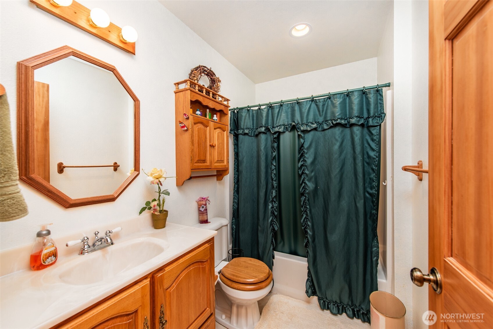 1688 Finn Hall Road Property Photo 22