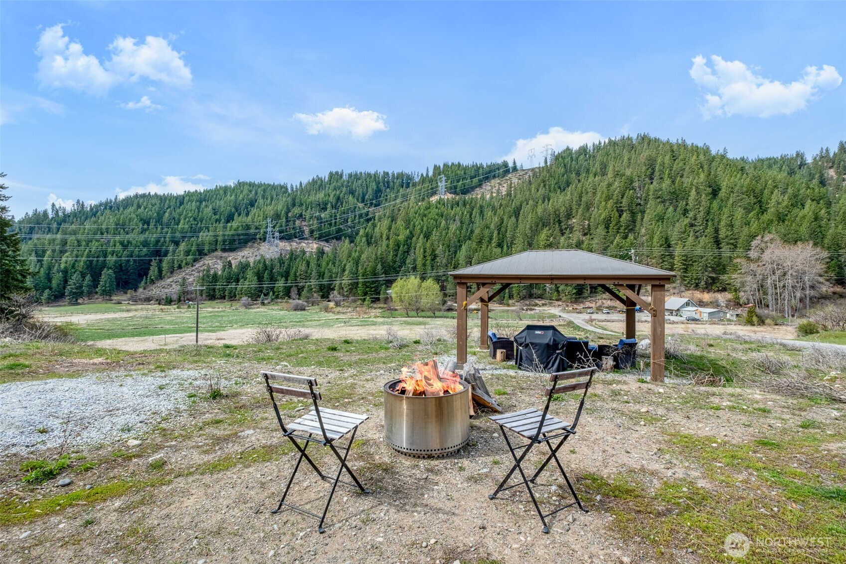17384 Chumstick Highway Property Photo 1