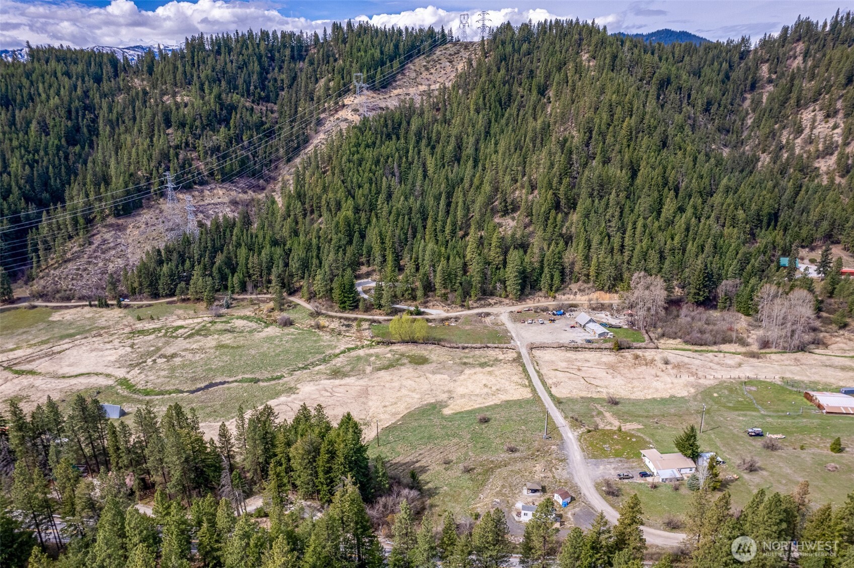 17384 Chumstick Highway Property Photo 2