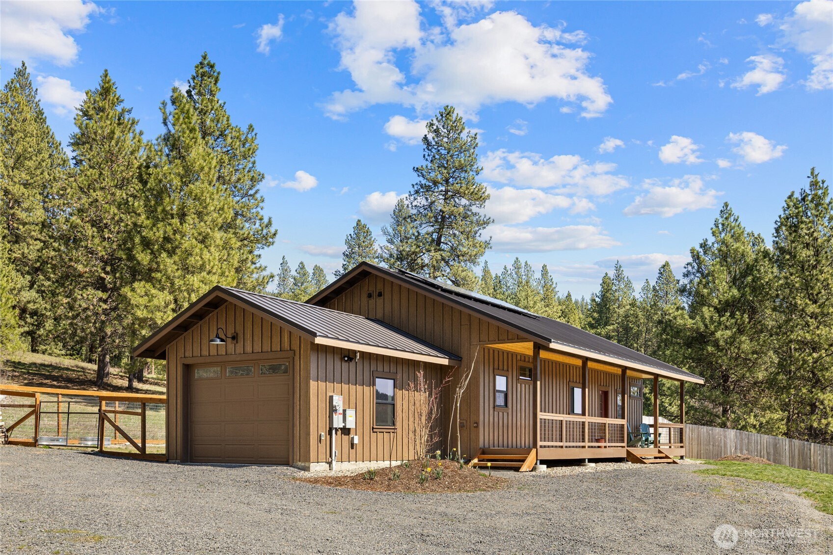 10692 Teanaway Road Property Photo 4