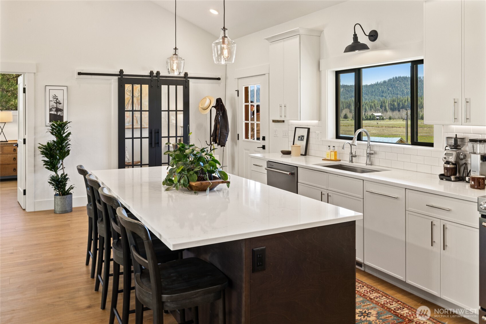 10692 Teanaway Road Property Photo 16