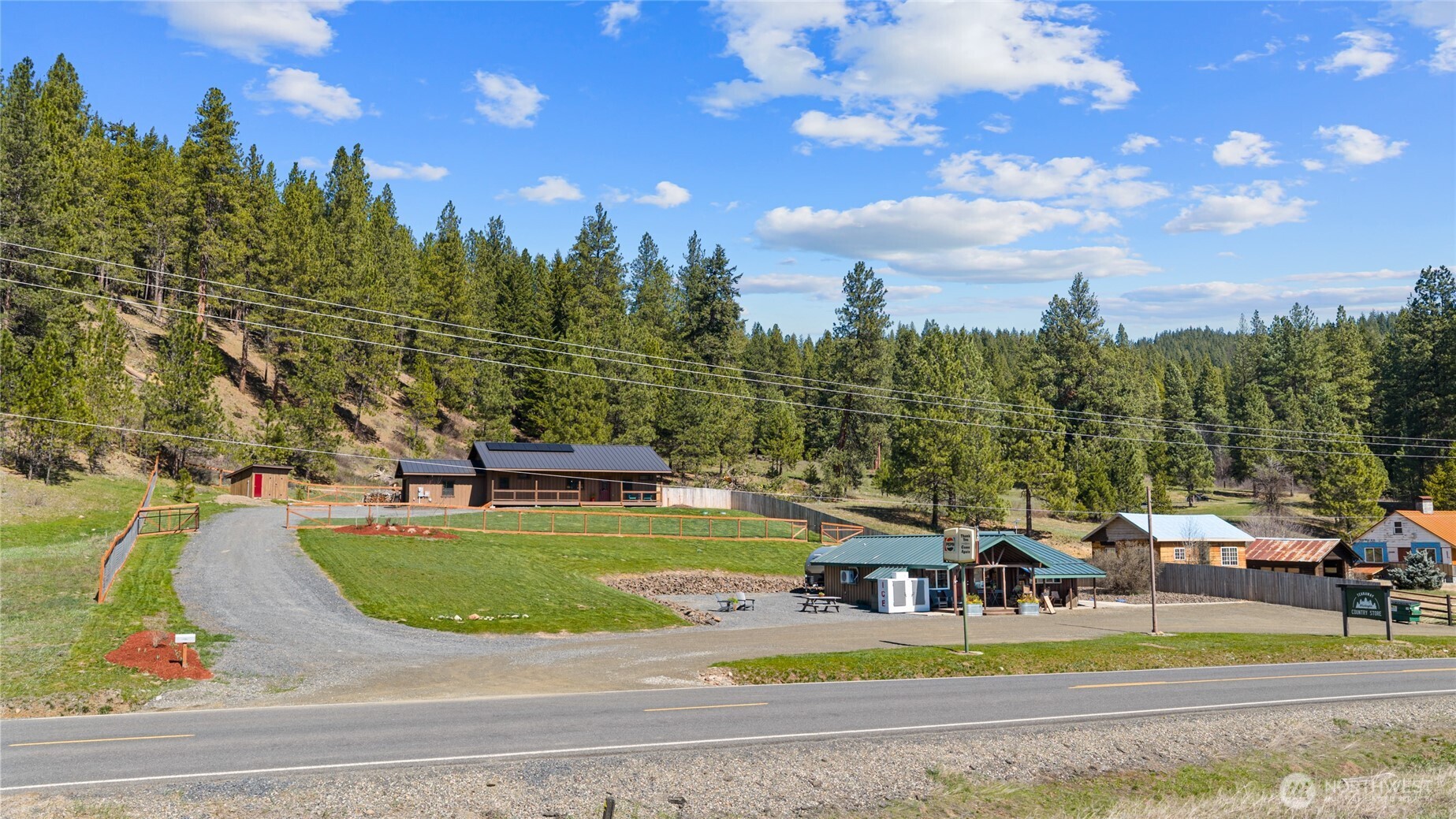 10692 Teanaway Road Property Photo 28